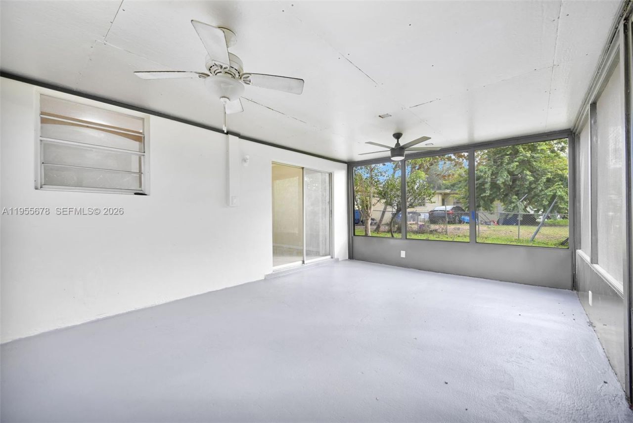 11812 NE 14th Ave, Miami, FL 33161 Photo