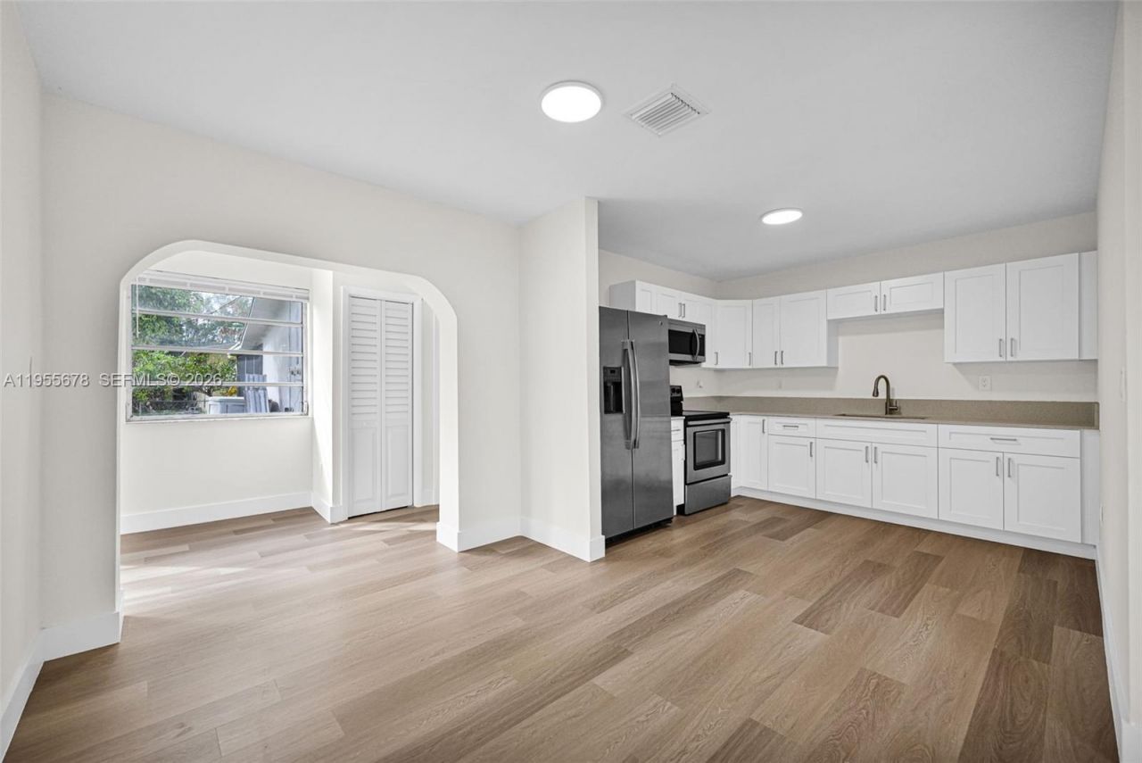 11812 NE 14th Ave, Miami, FL 33161 Photo