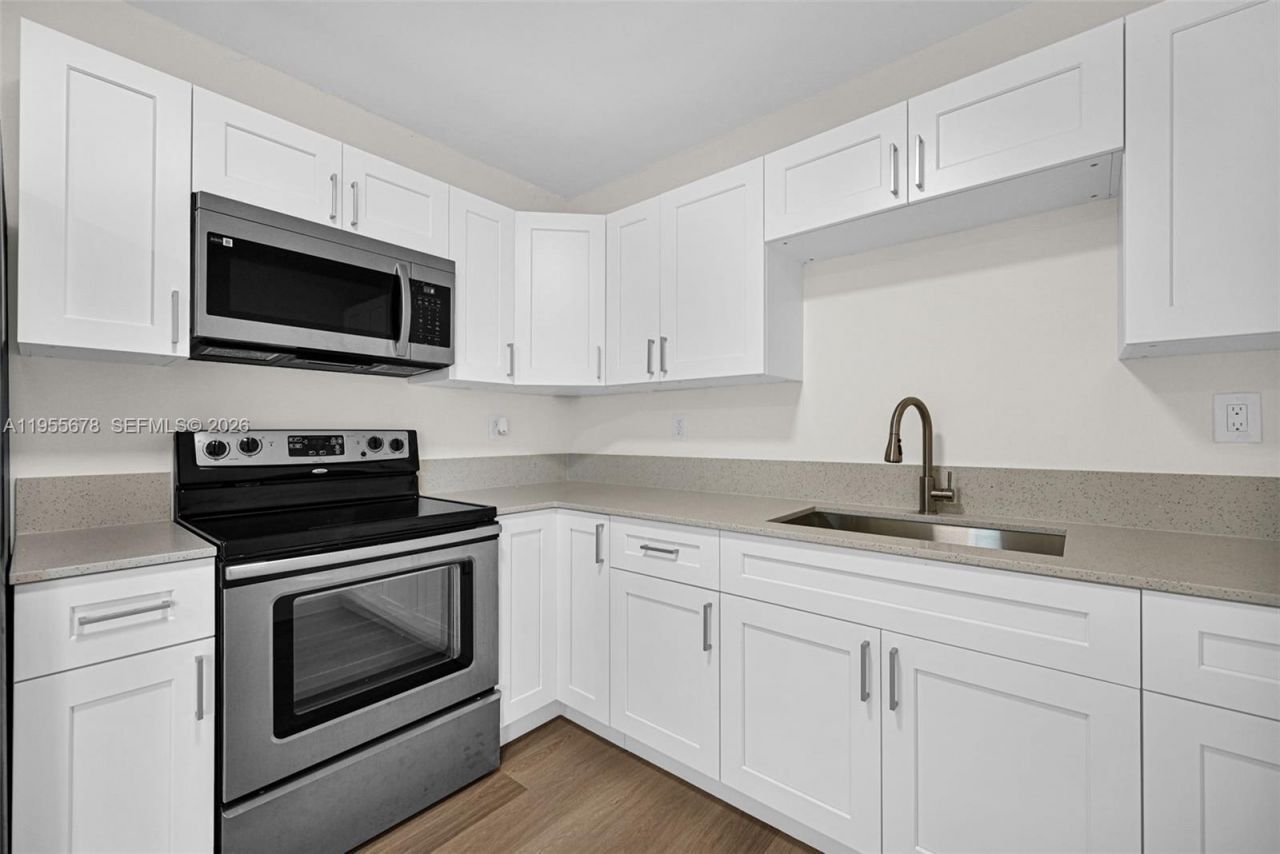 11812 NE 14th Ave, Miami, FL 33161 Photo