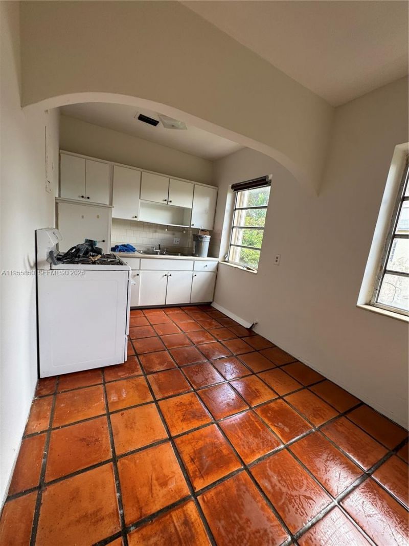 1431 SW 37th Ave , Unit 4, Miami, FL 33145 Photo