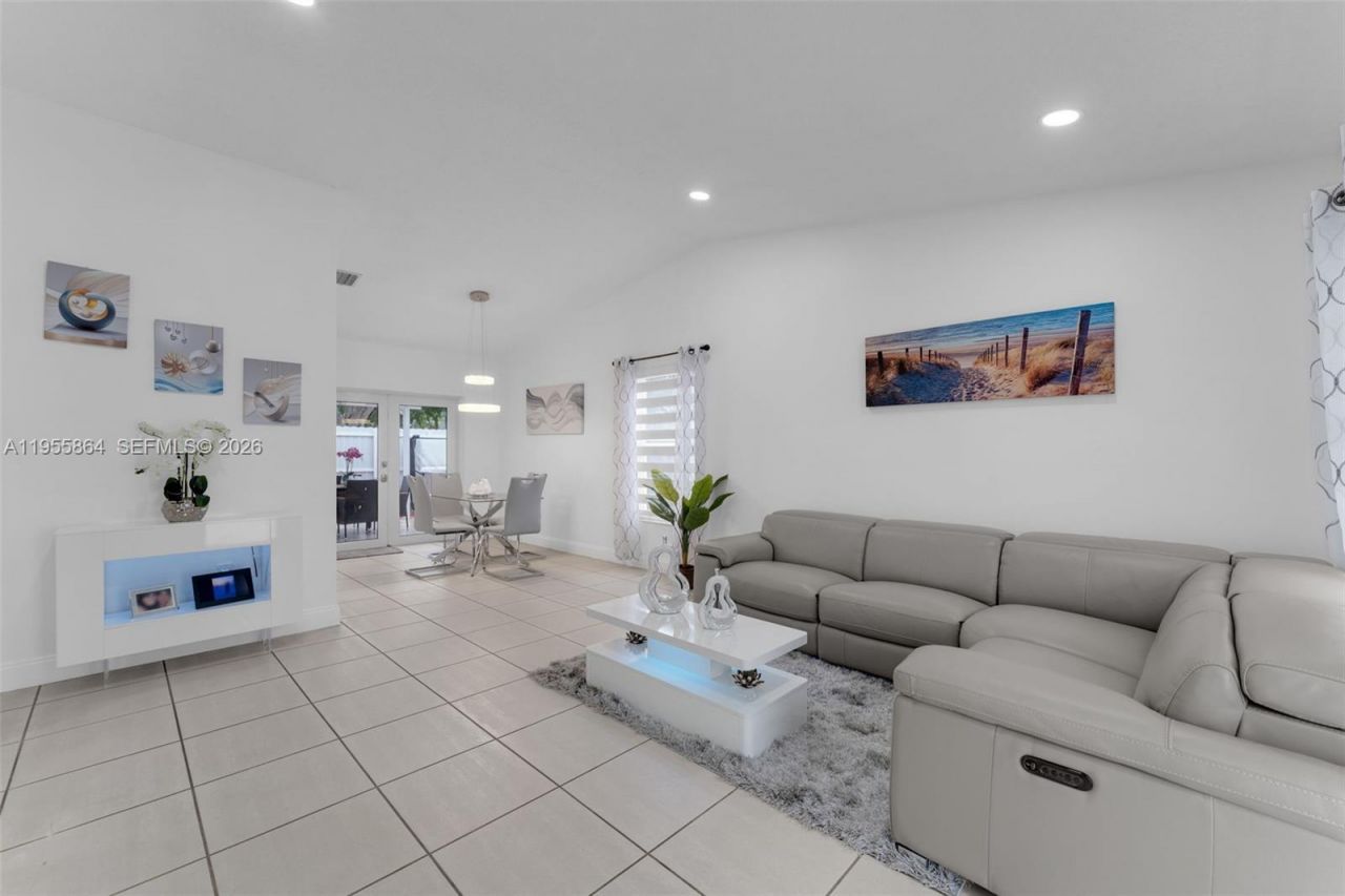 4321 SW 138th Ct, Miami, FL 33175 Photo