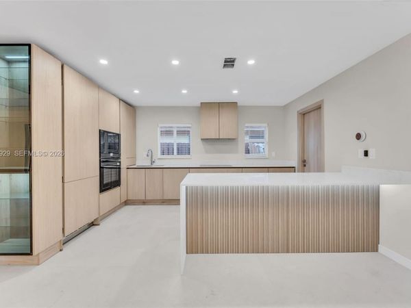 5419 NE 22nd Ave , Fort Lauderdale, FL 33308