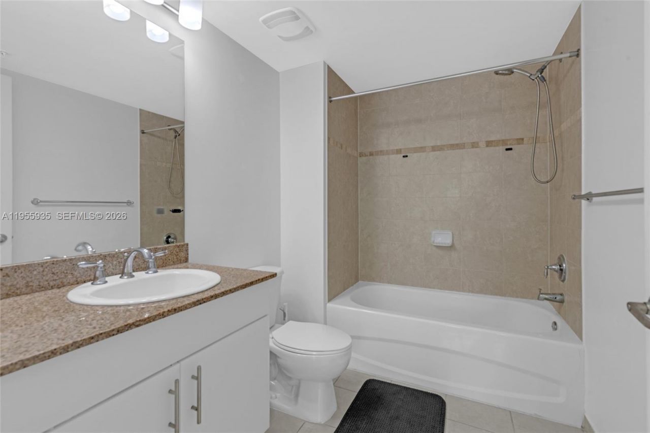 1861 NW S River Dr, Unit 2209, Miami, FL 33125 Photo