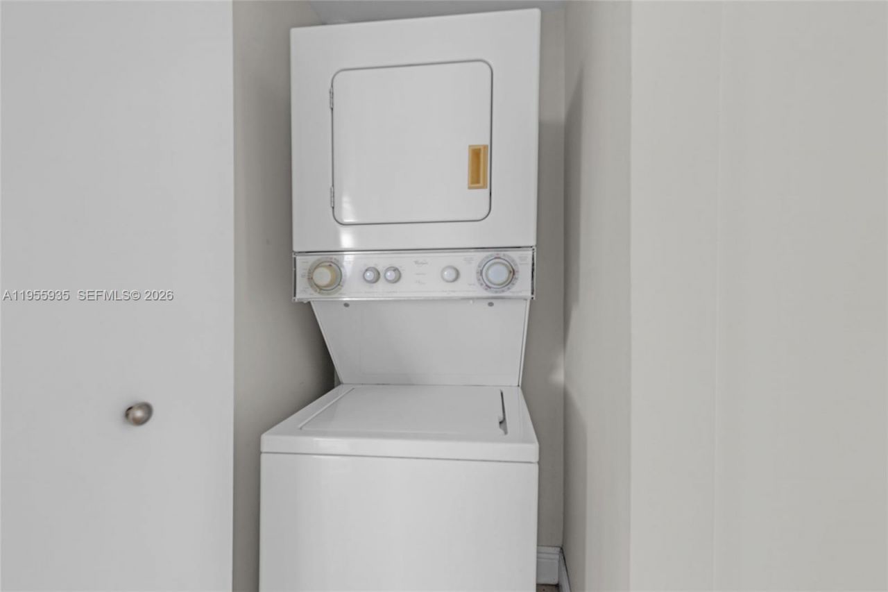 1861 NW S River Dr, Unit 2209, Miami, FL 33125 Photo