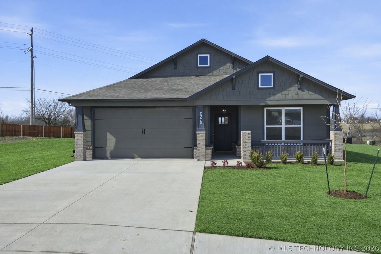 2076 W Berkeley Street, Broken Arrow, OK 74012 Main Photo