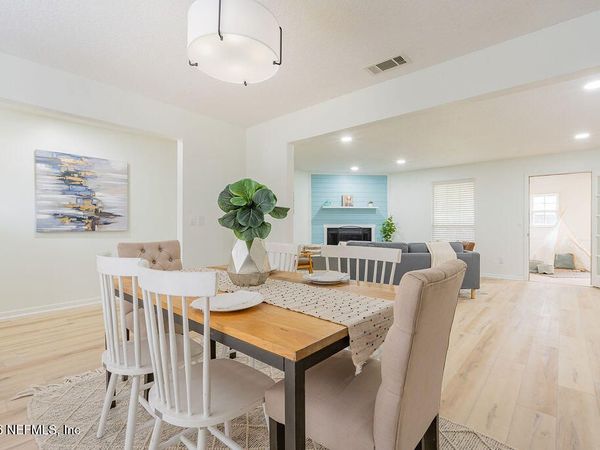 2826 WATER VIEW Circle, Jacksonville, FL 32226