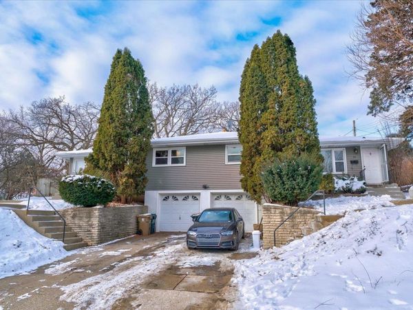 17-19 Bluebird Court, Madison, WI 53711