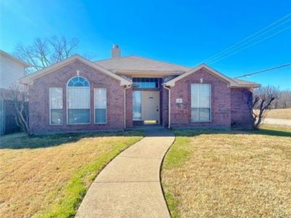 801 Parker Drive, Mesquite, TX 75181