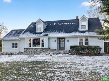 7801 Hickory Circle, Omaha, NE 68124