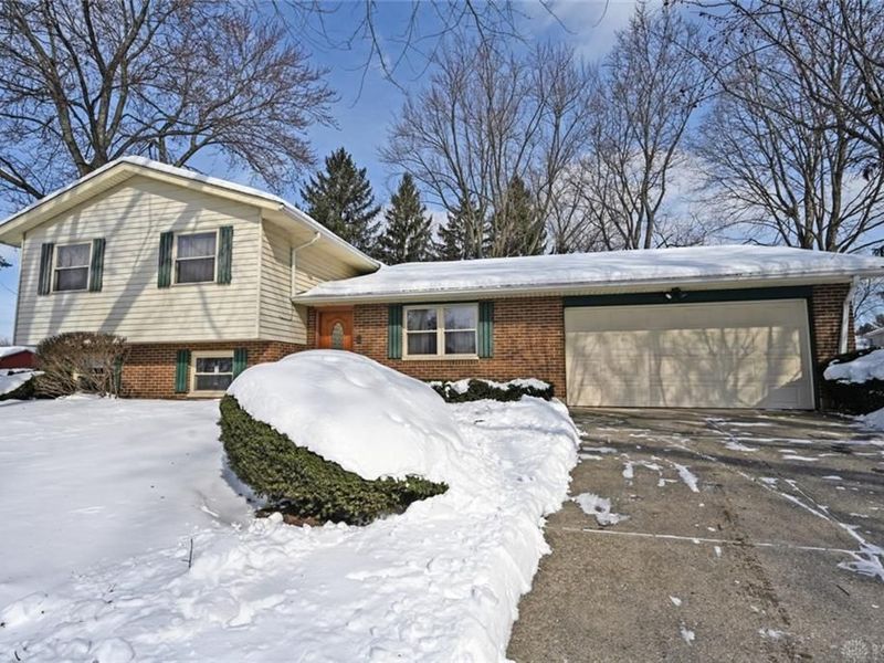 615 Bendwood Way, Beavercreek, OH 45430 Photo 2