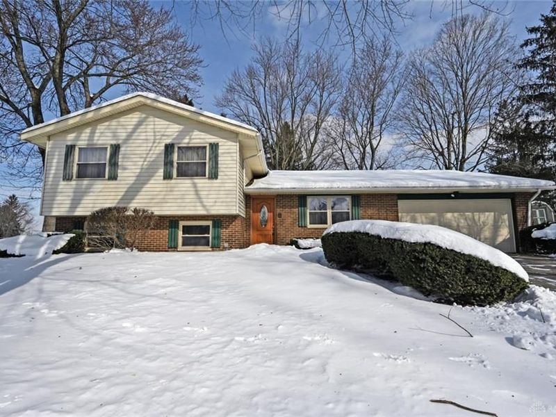 615 Bendwood Way, Beavercreek, OH 45430 Photo 3