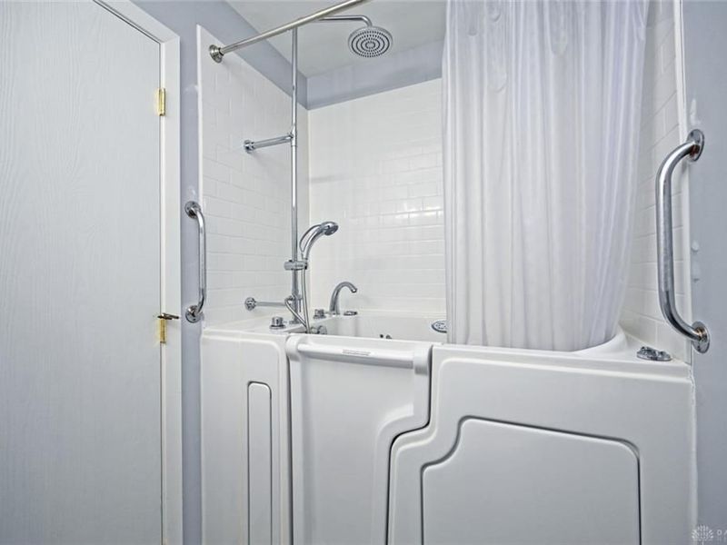 615 Bendwood Way, Beavercreek, OH 45430 Photo 33