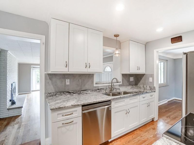 7218 Longfield Drive, Cincinnati, OH 45243 Photo 8