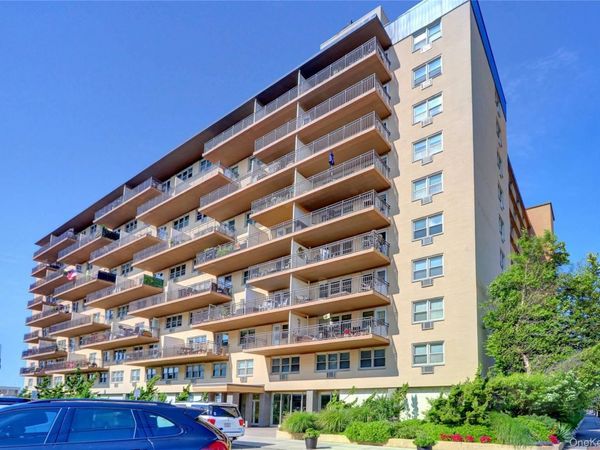 25 Neptune Blvd. 25 Neptune Boulevard, Unit 5G, Long Beach, NY 11561