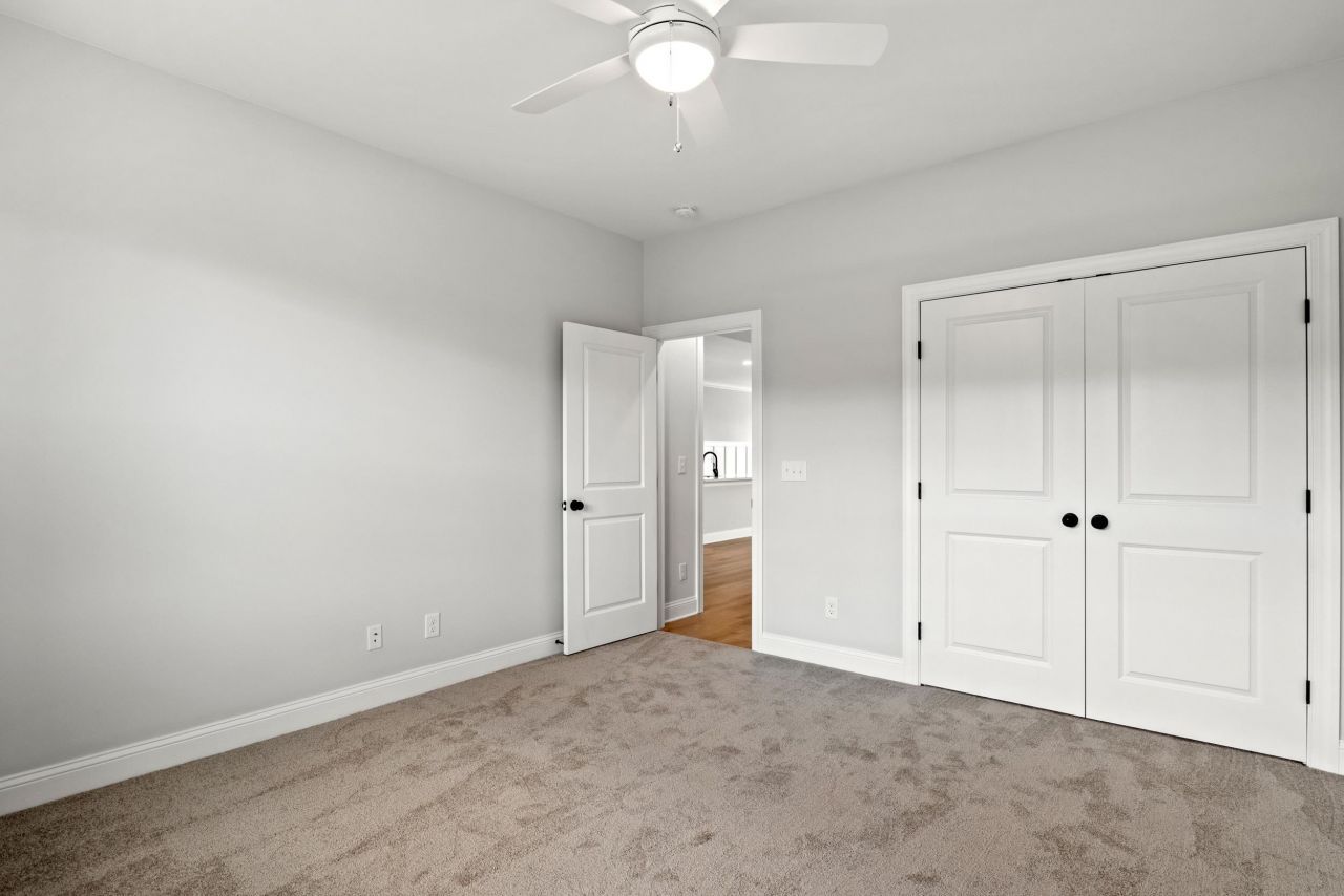 5014 Shore Breeze Dr. Photo 12