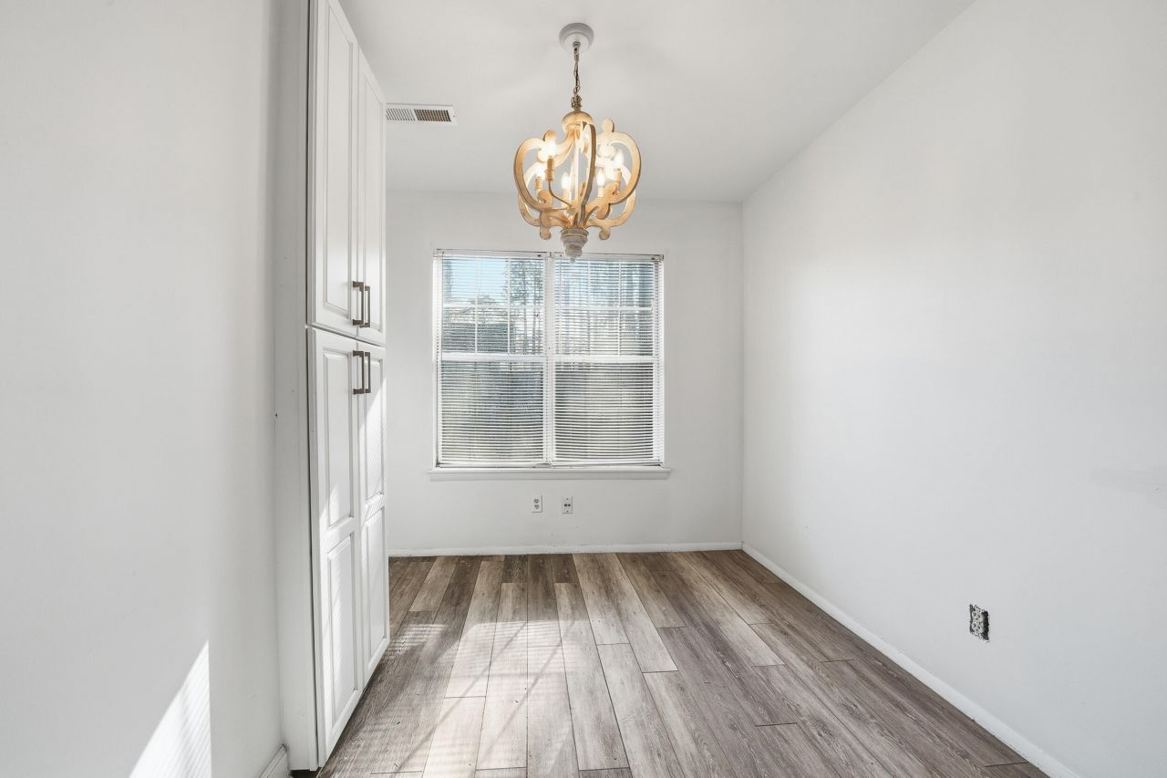 203 Weber Road Photo 11