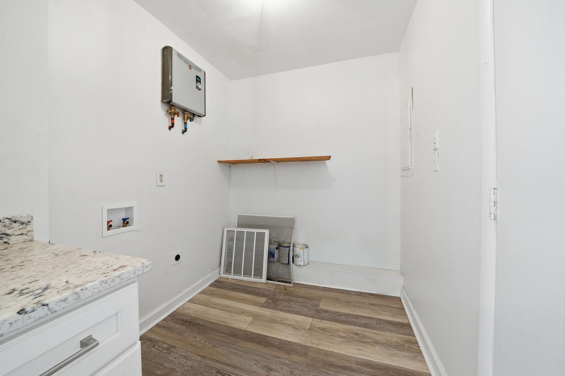 203 Weber Road Photo 13