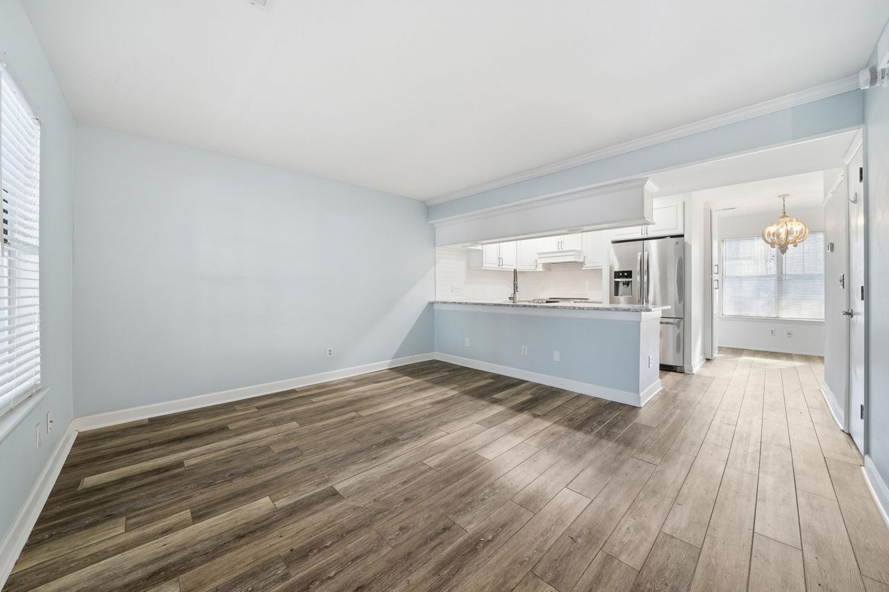 203 Weber Road Photo 5