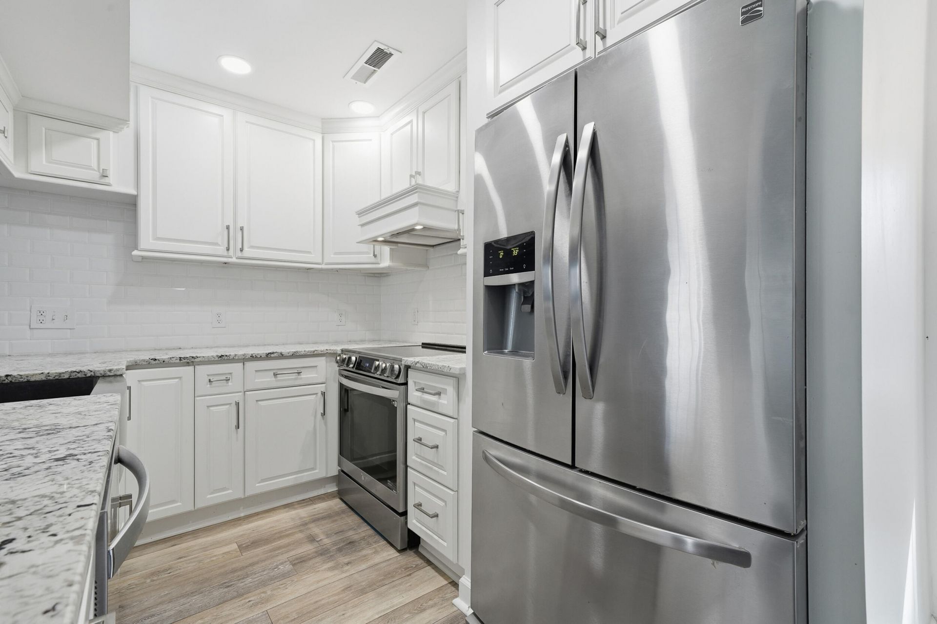 203 Weber Road Photo 6