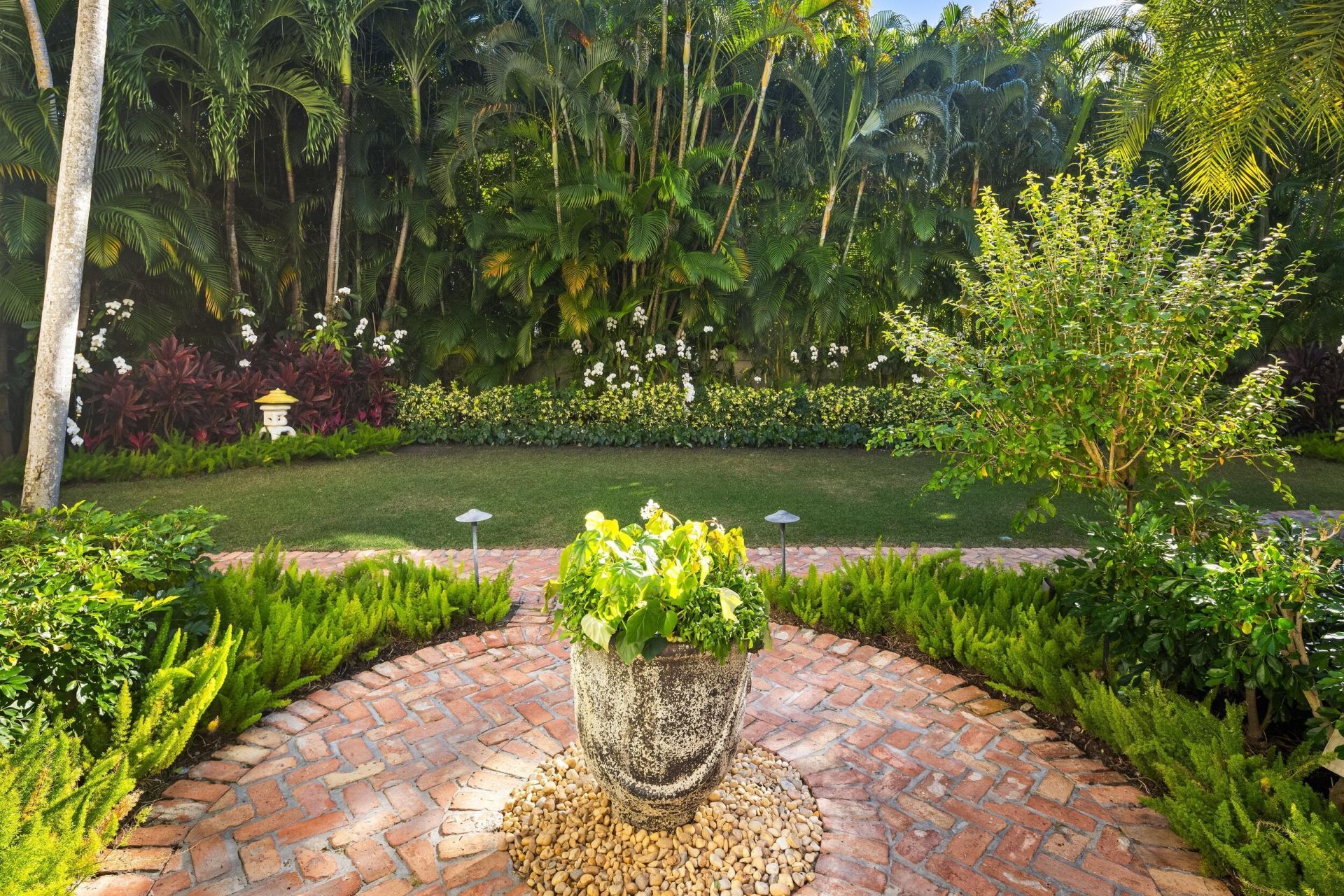 9 Via Vizcaya, Palm Beach, FL 33480 Photo