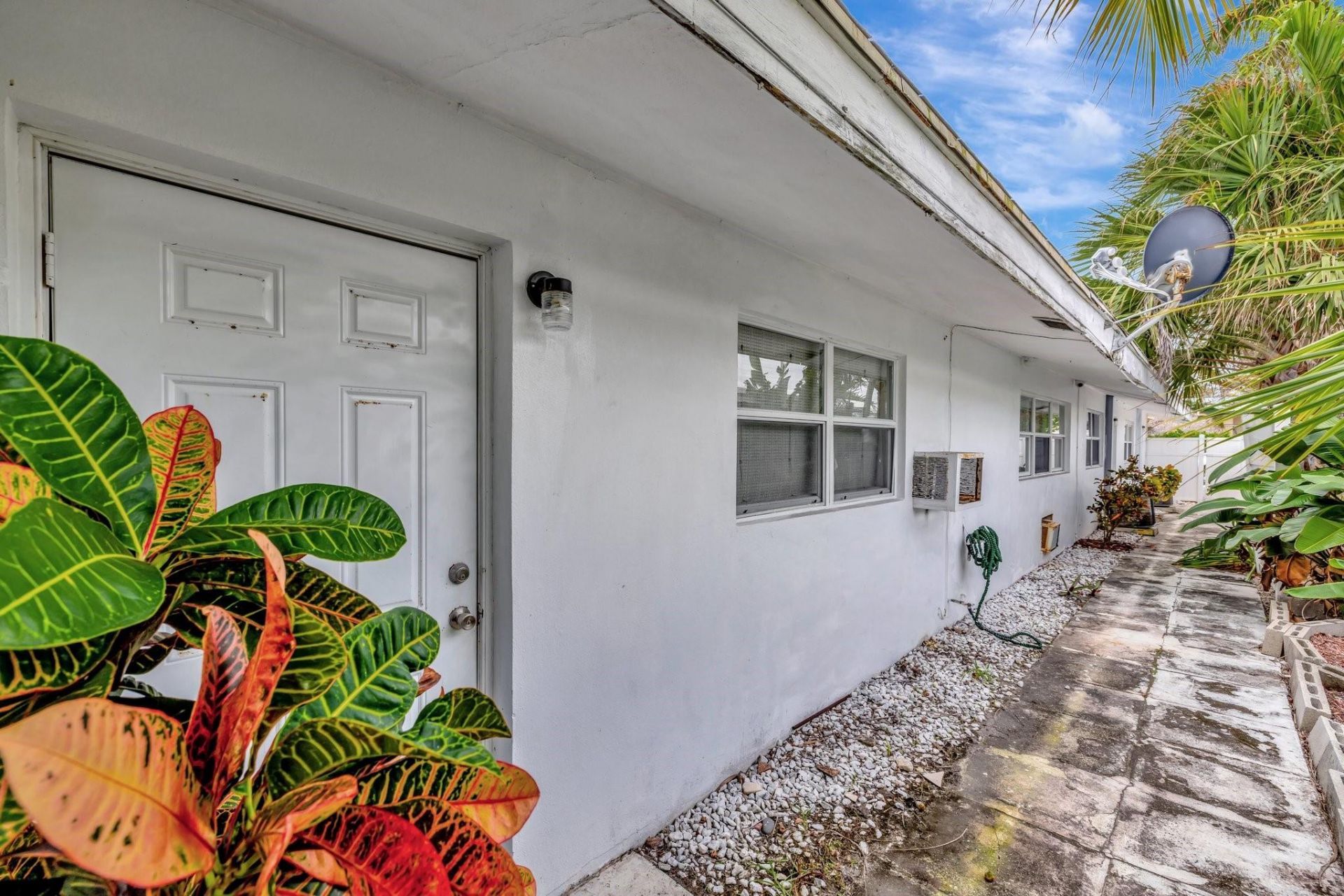 4548 N Ocean, Unit 2, Lauderdale by the Sea, FL 33313 Photo