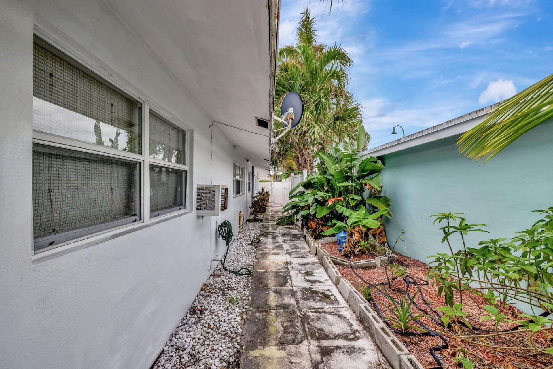 4548 N Ocean, Unit 2, Lauderdale by the Sea, FL 33313 Photo