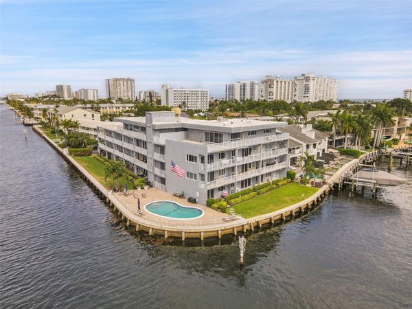 1201 S Riverside Drive, Unit 204, Pompano Beach, FL 33062