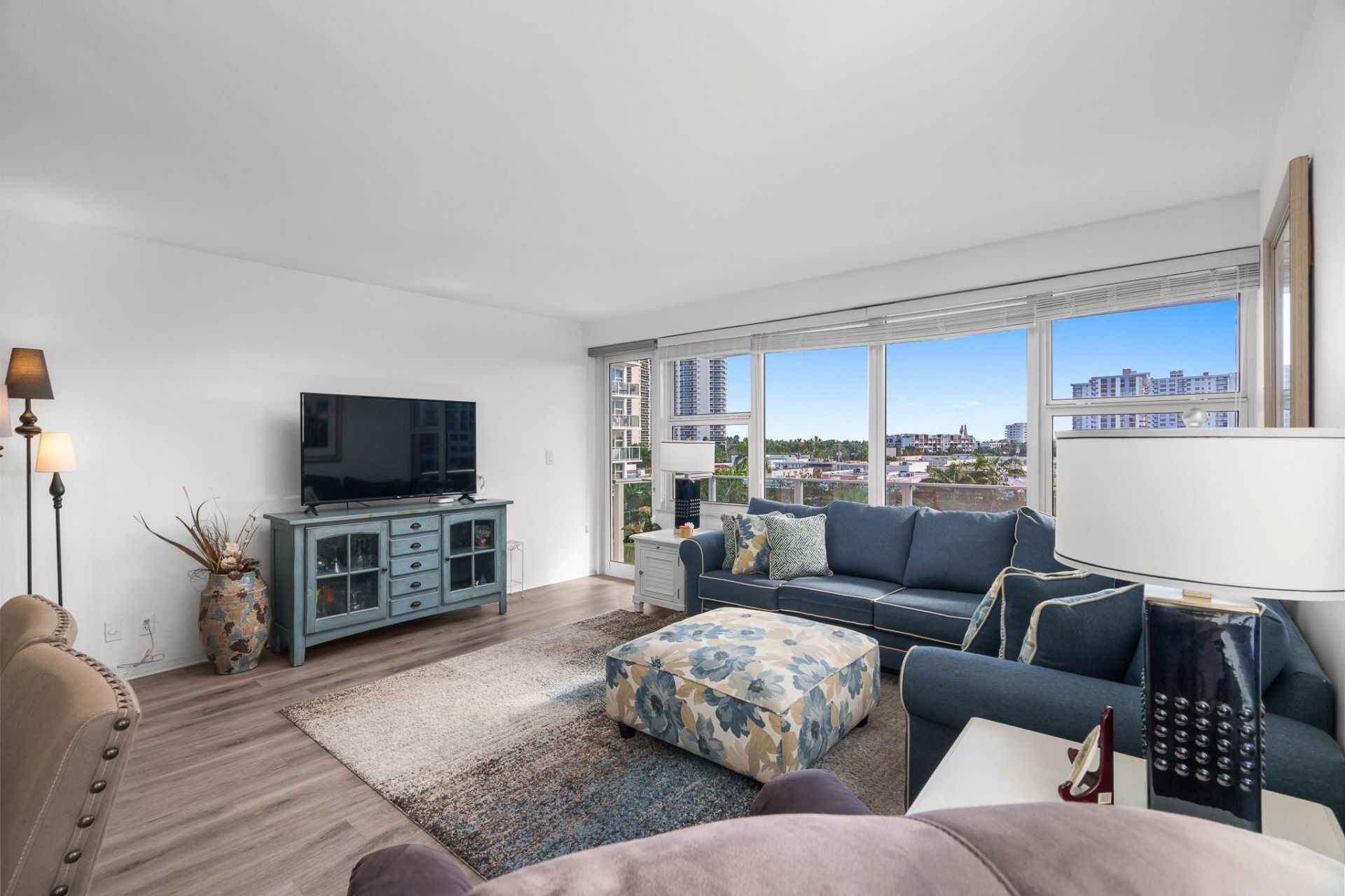 3333 NE 34th Street, Unit 522, Fort Lauderdale, FL 33308 Photo