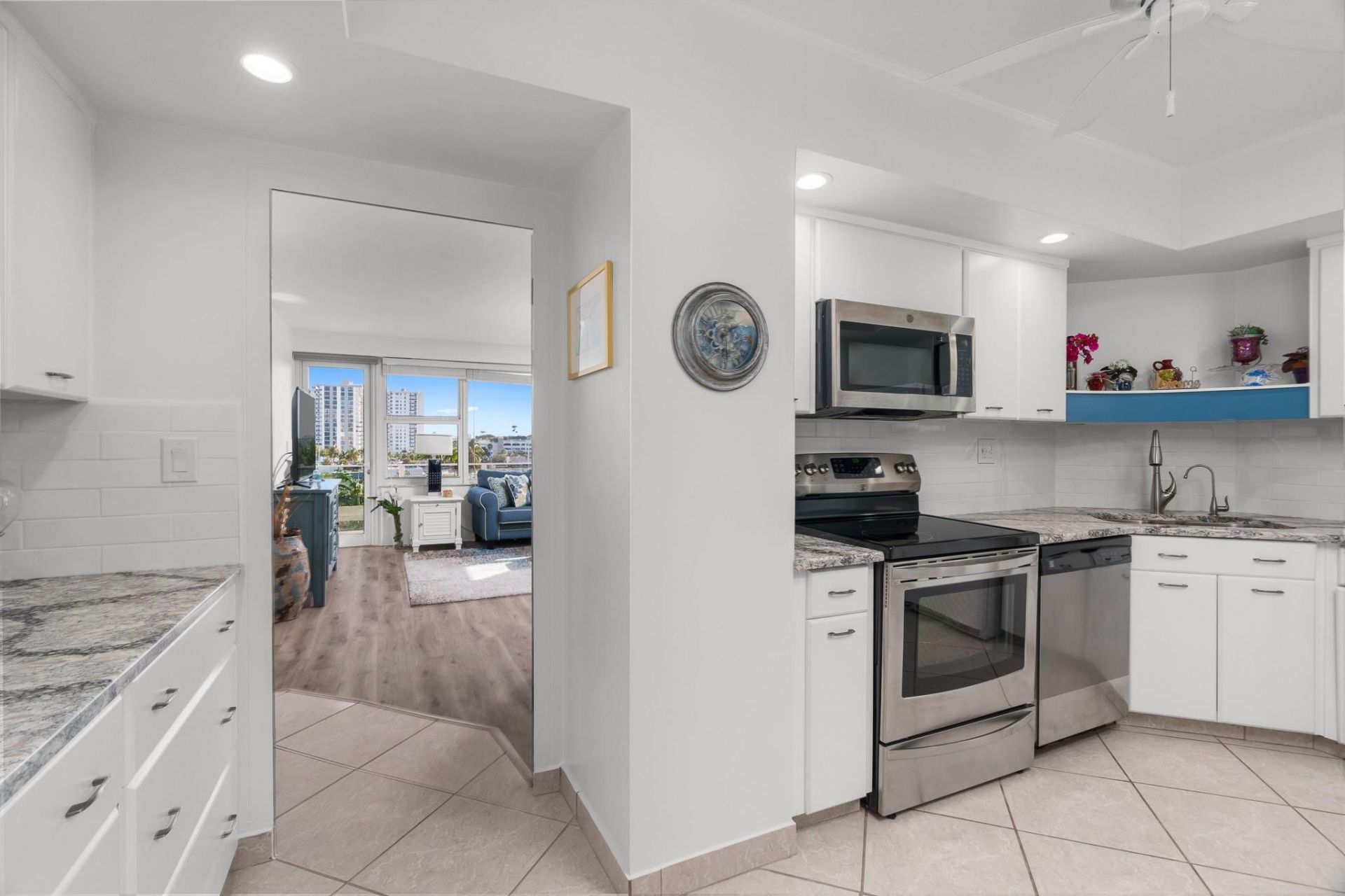 3333 NE 34th Street, Unit 522, Fort Lauderdale, FL 33308 Photo