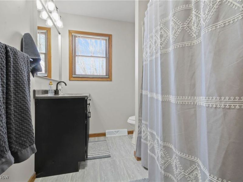 28196 Hartley Road, Beloit, OH 44609 Photo 15