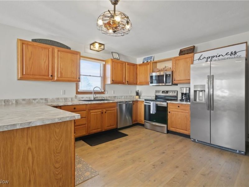 28196 Hartley Road, Beloit, OH 44609 Photo 4