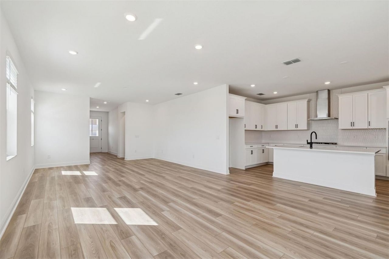 8007 Seaflower Parkway, Bradenton, FL 34210 Photo