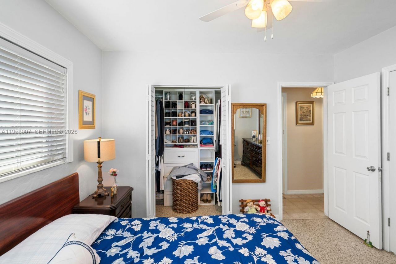 5770 NW 111th St, Hialeah, FL 33012 Photo