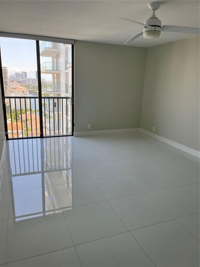 19707 Turnberry Way , Unit 24A, Aventura, FL 33180 Photo