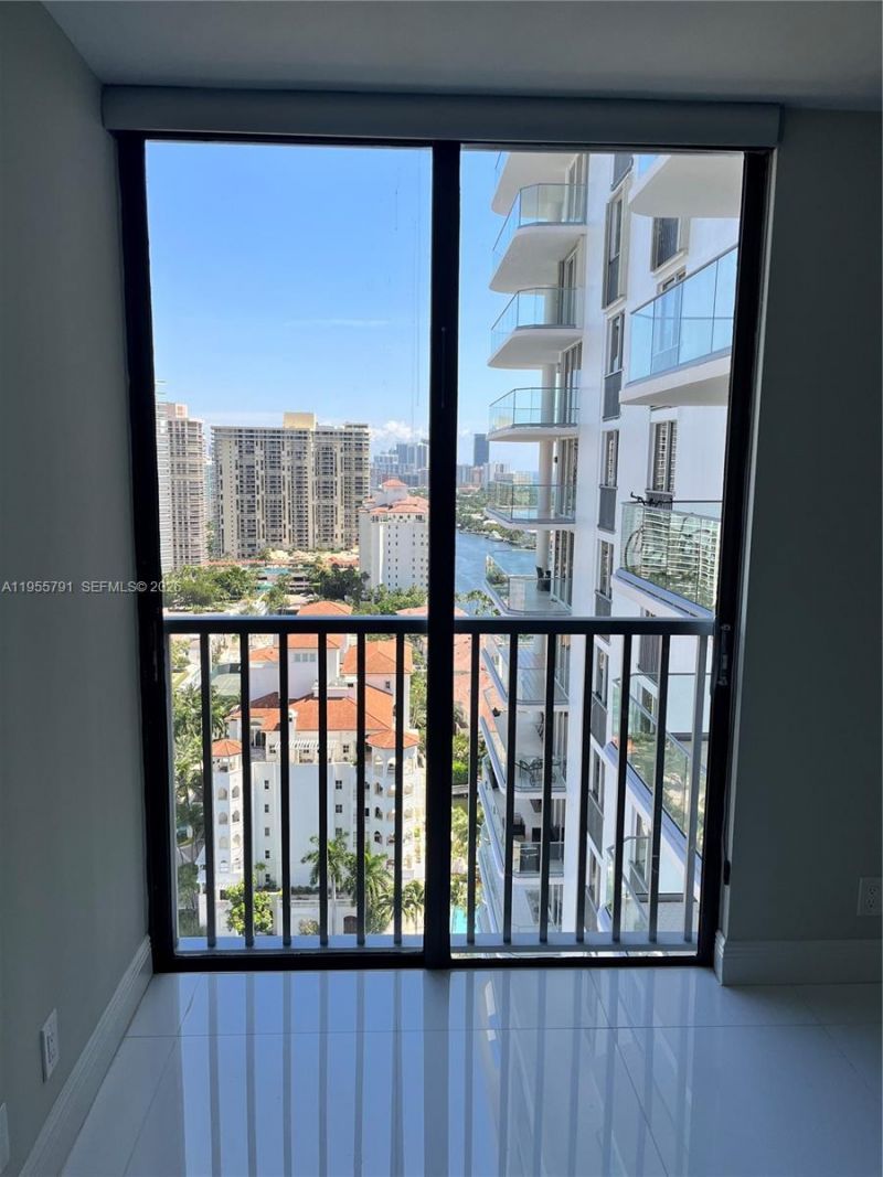 19707 Turnberry Way , Unit 24A, Aventura, FL 33180 Photo