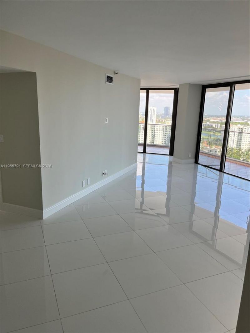 19707 Turnberry Way , Unit 24A, Aventura, FL 33180 Photo