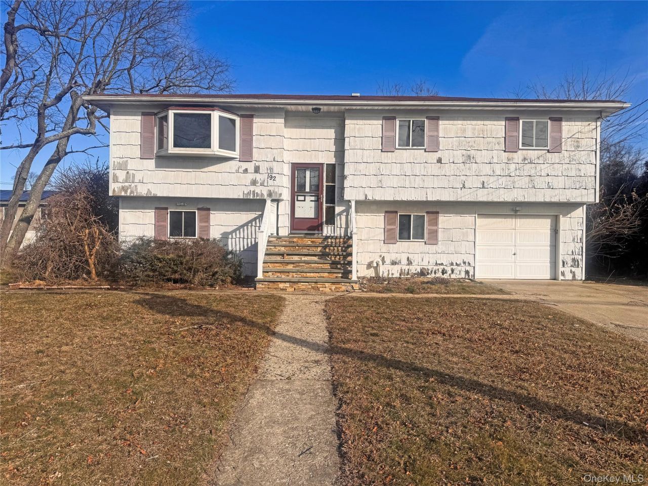 192 Ferraris Street, Copiague, NY 11726 Main Photo