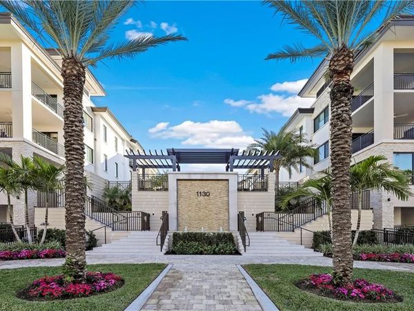 1130 3RD AVE S, Unit 512, NAPLES, FL 34102