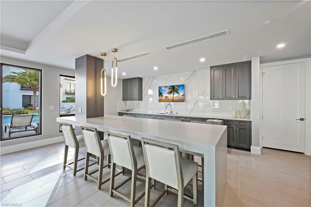 1130 3rd Ave S, Unit 512, Naples, FL 34102 Photo