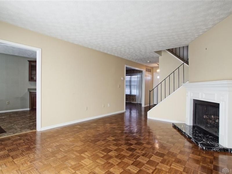 126 Chapel Hill Drive, Fairfield, OH 45014 Photo 4