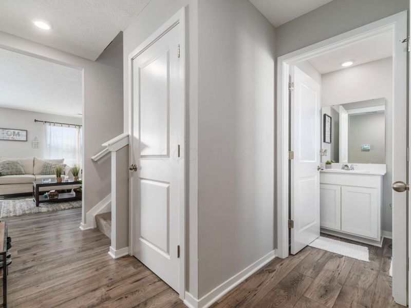 395 Jameson Lane, Newark, OH 43055 Photo 5