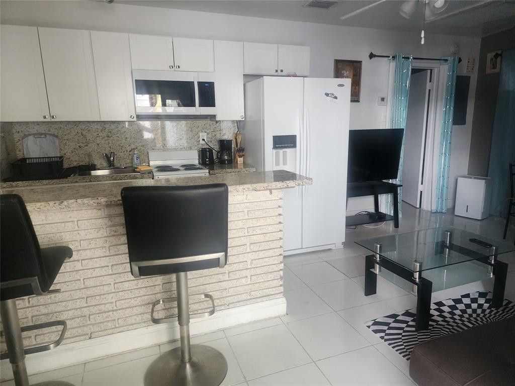 4548 N Ocean, Unit 3, Lauderdale by the Sea, FL 33313 Photo