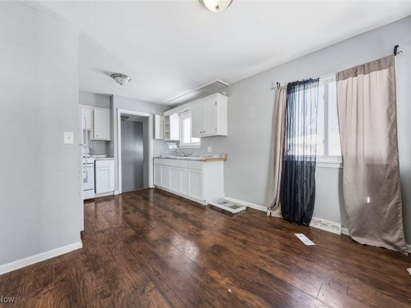 4744 E 176th Street, Cleveland, OH 44128 Photo 14