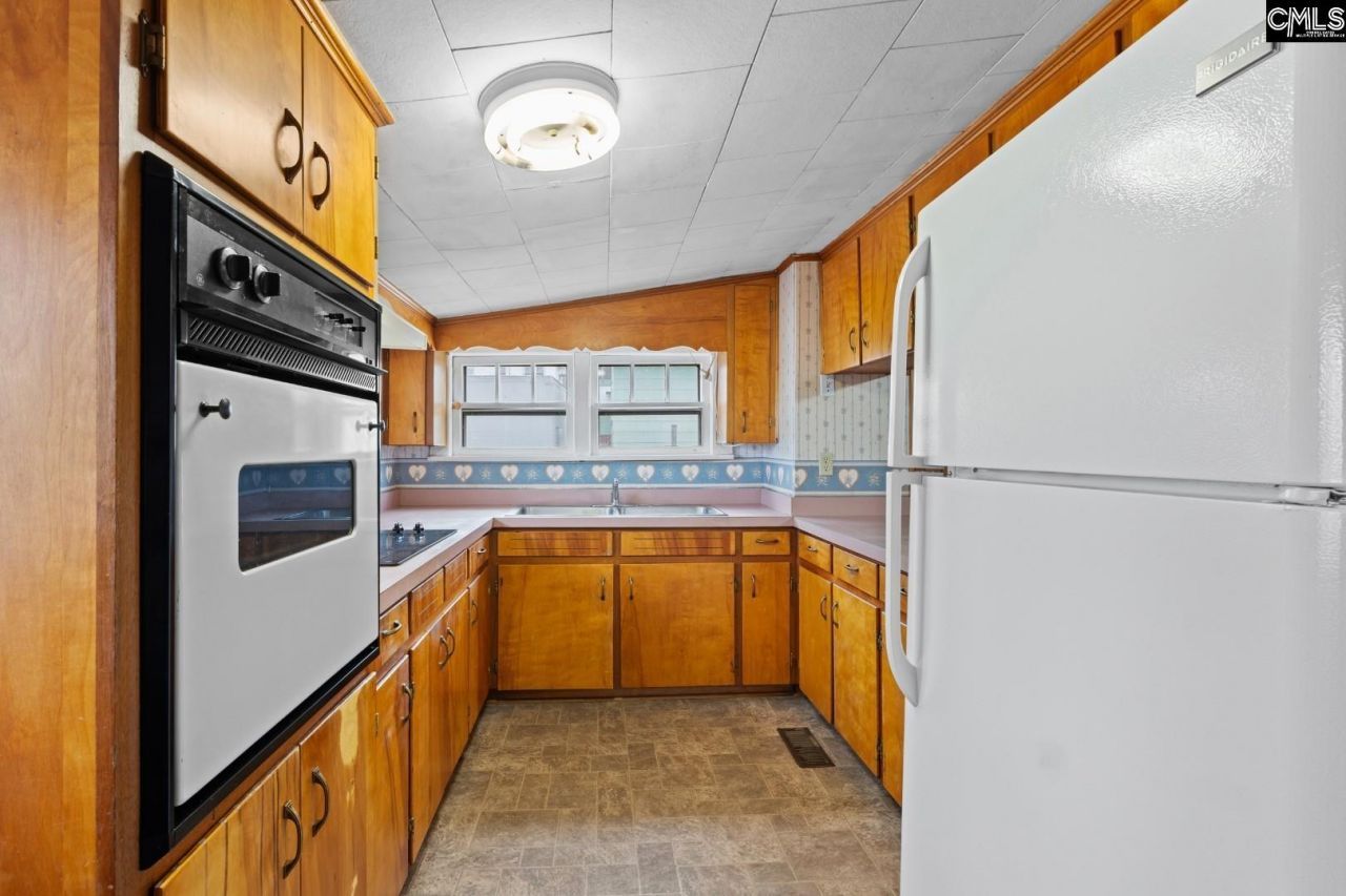 118 Glenn Street Photo 11