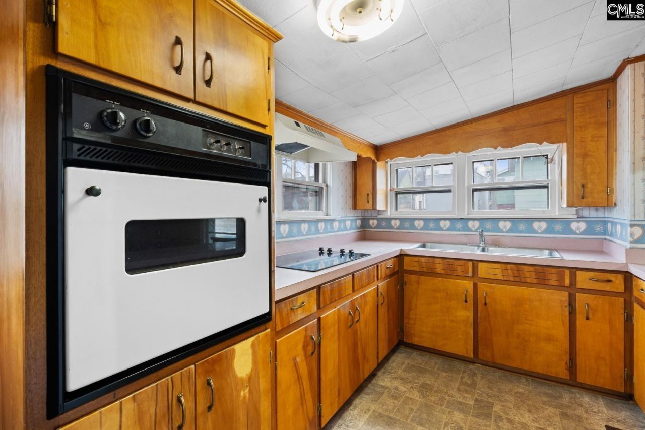 118 Glenn Street Photo 8