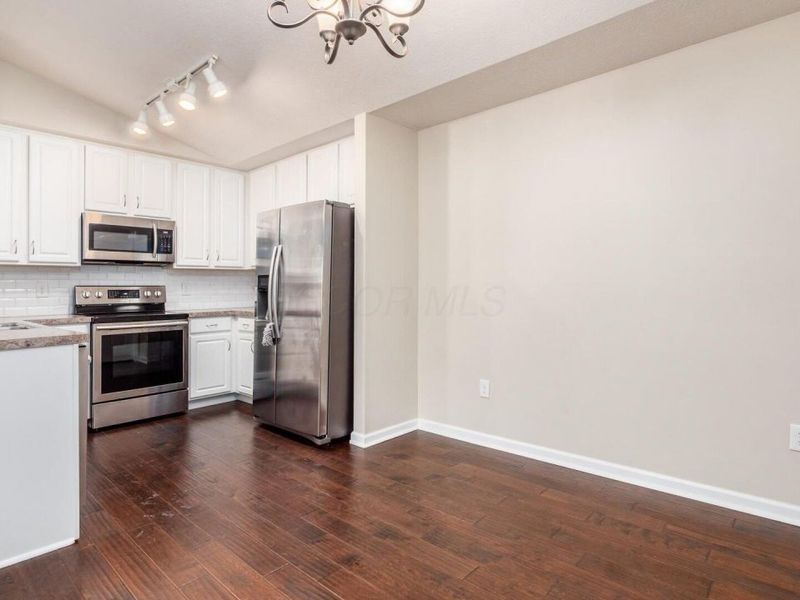 646 Fairbury Way, Unit 14B, Blacklick, OH 43004 Photo 13