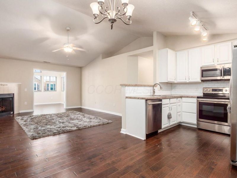 646 Fairbury Way, Unit 14B, Blacklick, OH 43004 Photo 15