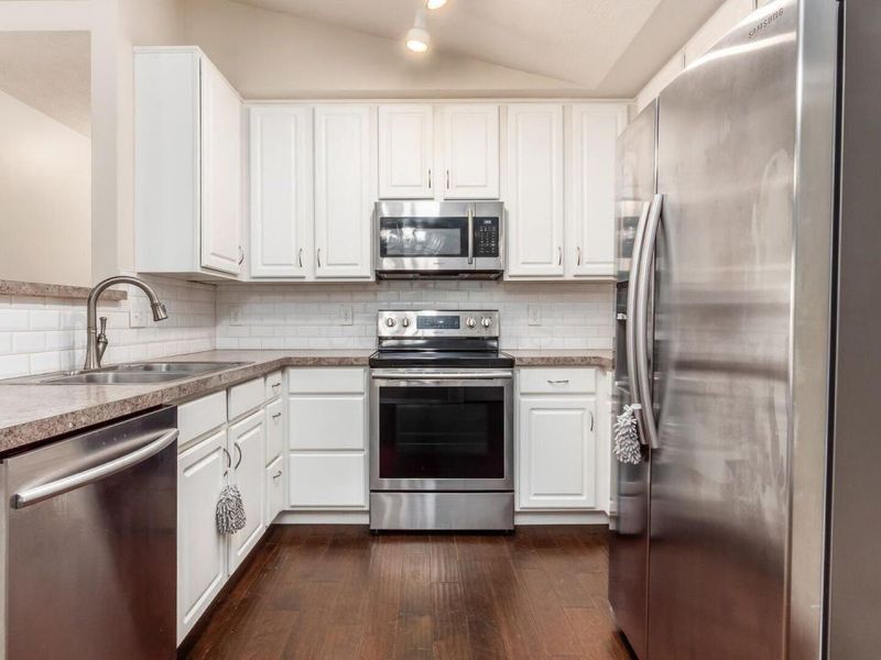 646 Fairbury Way, Unit 14B, Blacklick, OH 43004 Photo 18