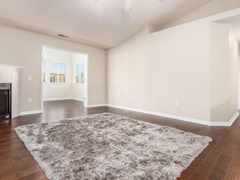 646 Fairbury Way, Unit 14B, Blacklick, OH 43004 Photo 8