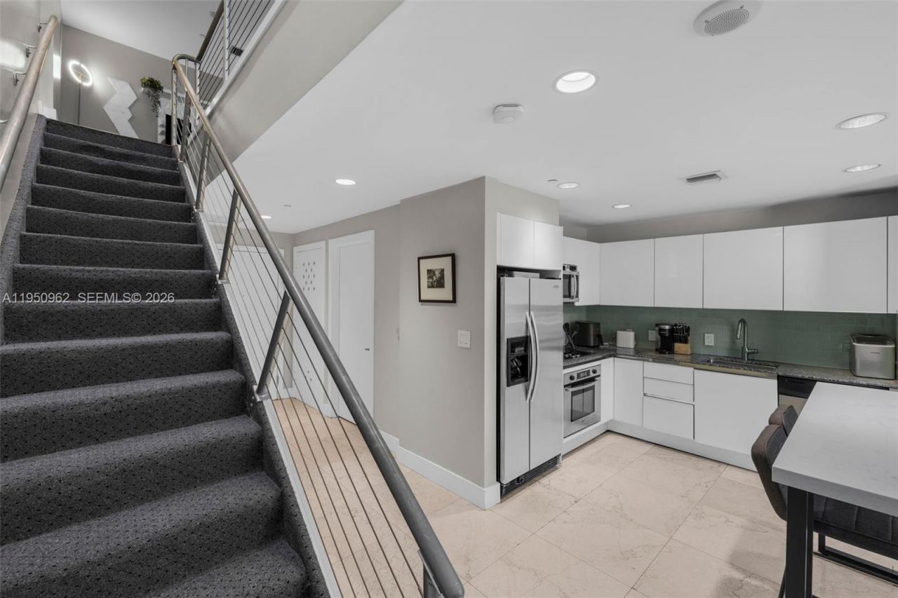 Please Call For Address, Unit 218, Miami, FL 33131 Photo